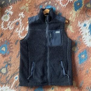LL Bean Black and Gray Fleece Vest- Medium TALL